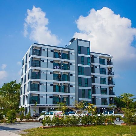 Promsook Apartment Chonburi Buitenkant foto