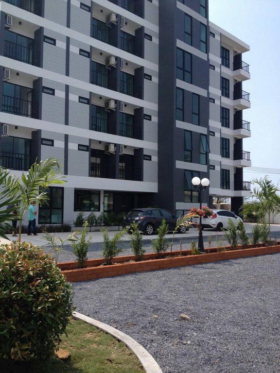 Promsook Apartment Chonburi Buitenkant foto