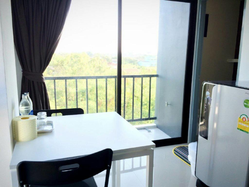 Promsook Apartment Chonburi Kamer foto