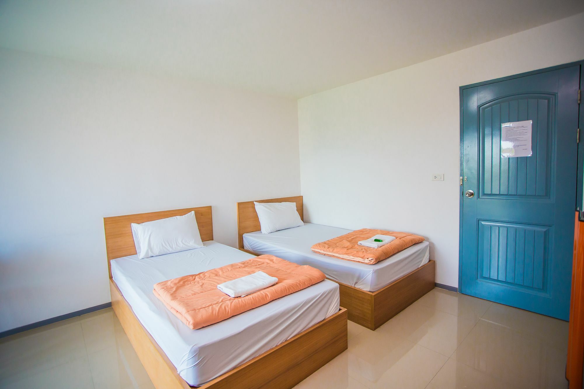 Promsook Apartment Chonburi Buitenkant foto