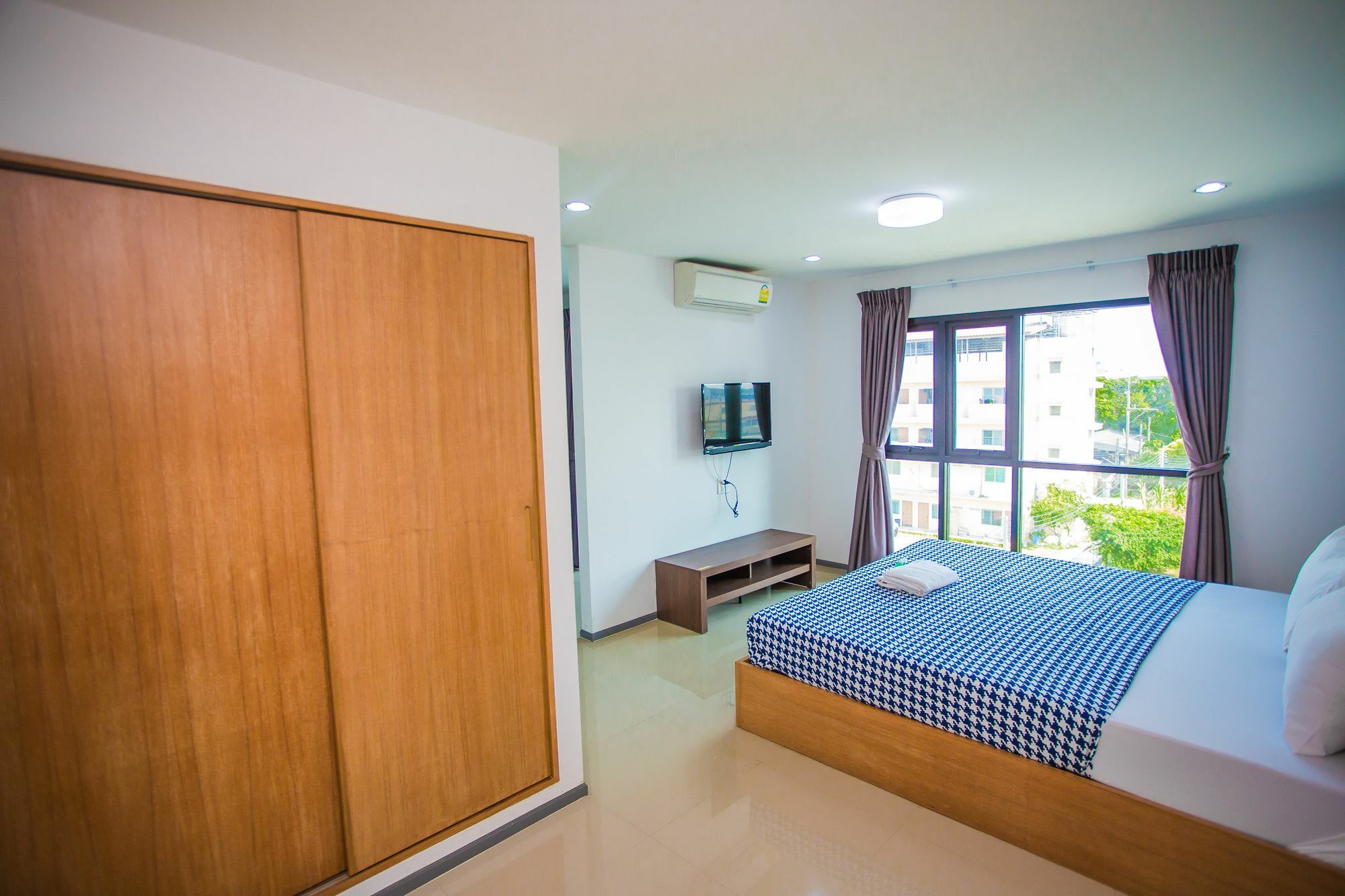 Promsook Apartment Chonburi Buitenkant foto