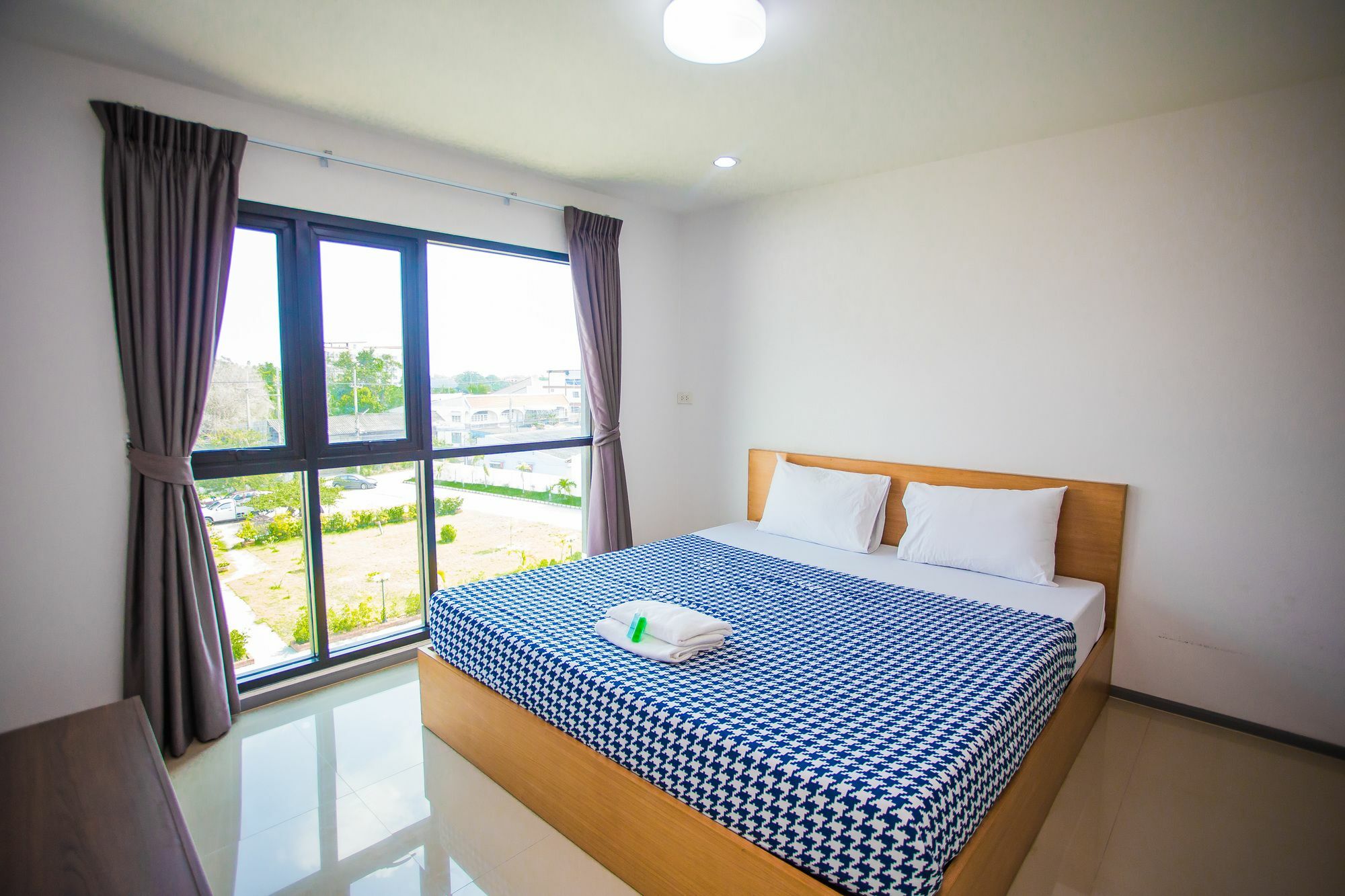 Promsook Apartment Chonburi Buitenkant foto