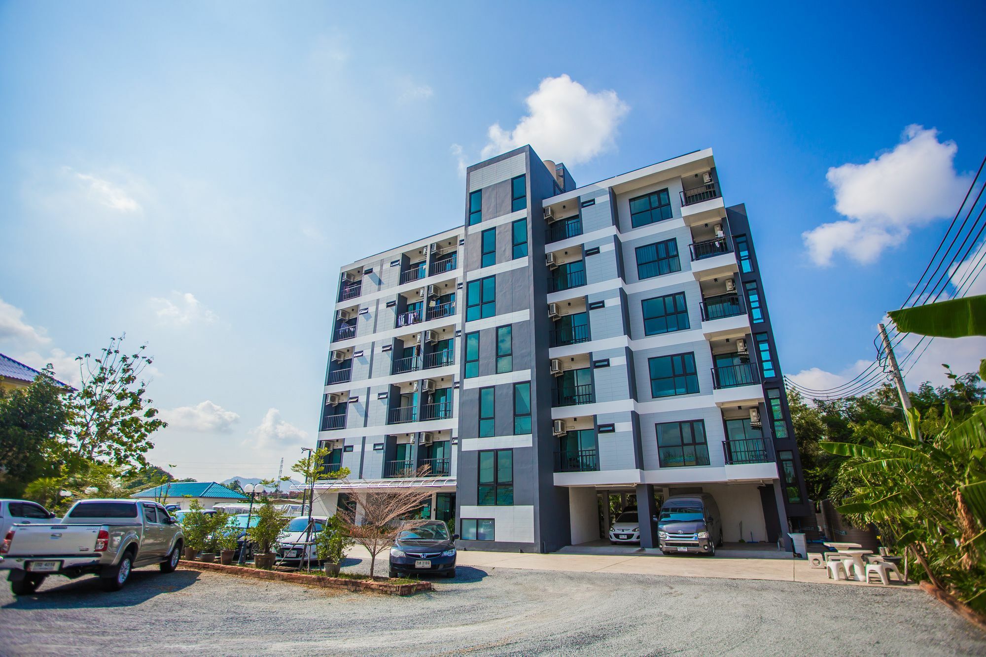 Promsook Apartment Chonburi Buitenkant foto